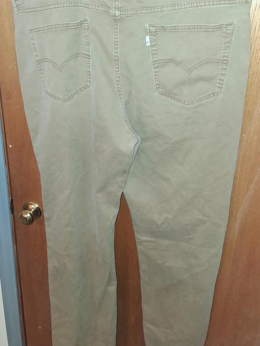 Levi's Relaxed Fit Jeans in Khaki Tan